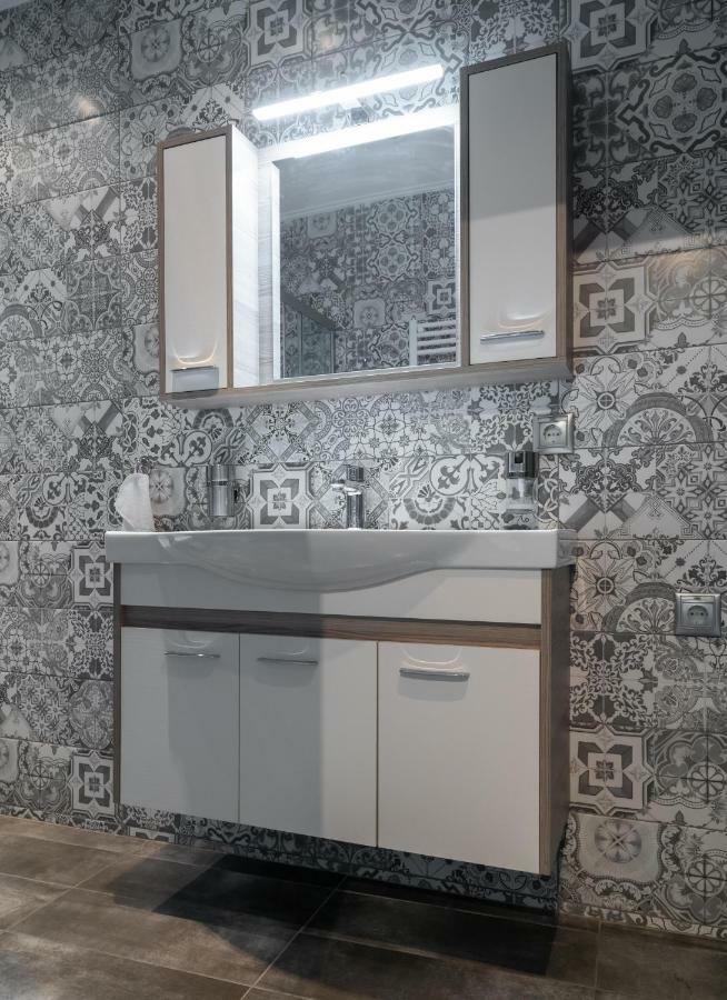 Modern & Stylish Apt At The Heart Of Athens Lejlighed Eksteriør billede